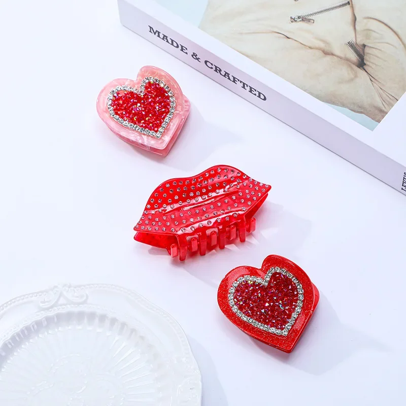 New Love Red Lips Shark Clip Light Luxury Diamond Hair Clips Creative Heart Valentine's Day Gift Hair Accessories Women Headwear 
New Love Red Lips Shark Clip Light Luxury Diamond Hair Clips Creative Heart Valentine's Day Gift Hair Accessories Women Headwear
