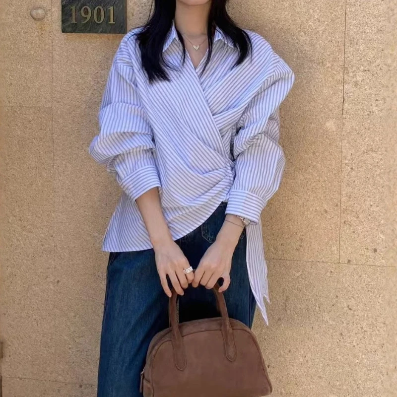 New Women's Clothing in Early Autumn 2025, Side Lace-up Waist, Cross-lapel Shirt, Korean Top
New Women's Clothing in Early Autumn 2025, Side Lace-up Waist, Cross-lapel Shirt, Korean Top