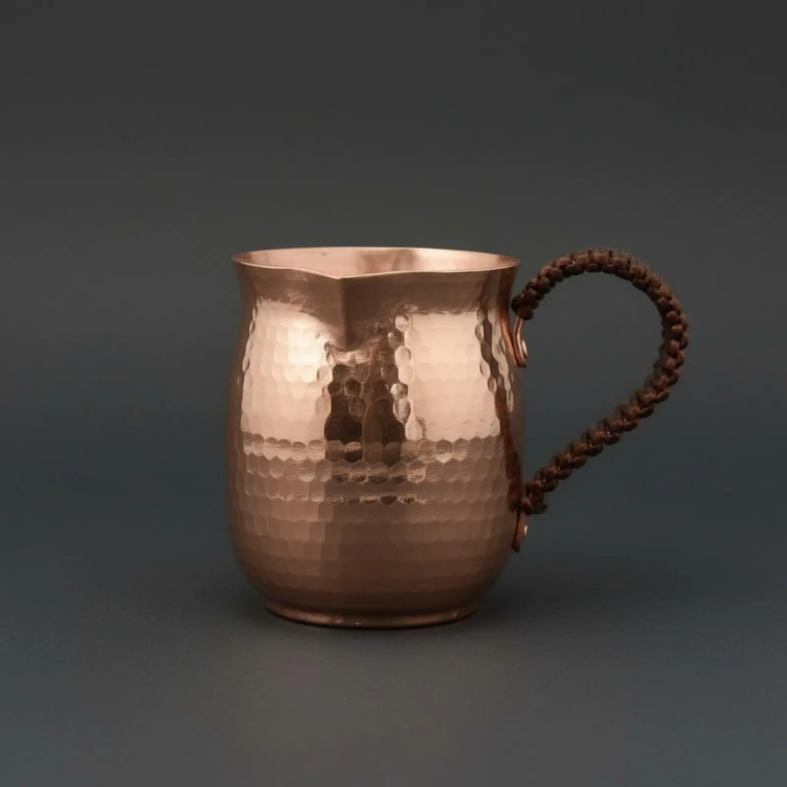 Solid Copper Cha Hai Vintage Design Handmade Copper Fairness Vessel Chinese Tea Fairness Vessel Multi-Functional Teaware Easy To
Solid Copper Cha Hai Vintage Design Handmade Copper Fairness Vessel Chinese Tea Fairness Vessel Multi-Functional Teaware Easy To