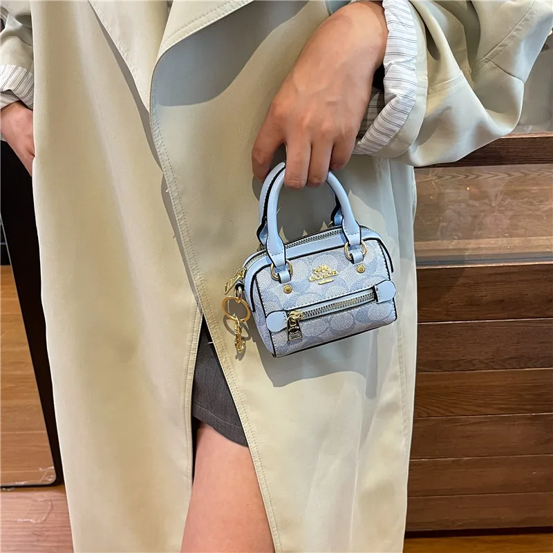 Popular Classic Elegant Ladies Hand Bag Leather Crossbody From Luxury Brand Designer Exclusive Collection
Popular Classic Elegant Ladies Hand Bag Leather Crossbody From Luxury Brand Designer Exclusive Collection