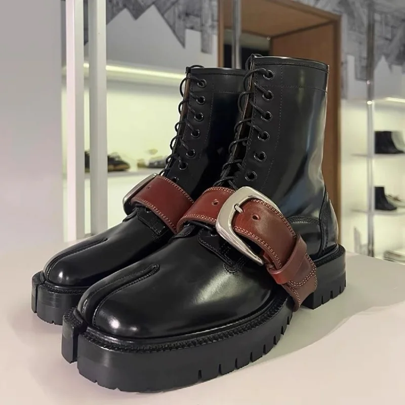 Belt Buckle Lace-Up Split-Toe Boots Women Casual Thick Soled Tabi Shoes Winter Ankle Boots Retro High-Top Shoes
Belt Buckle Lace-Up Split-Toe Boots Women Casual Thick Soled Tabi Shoes Winter Ankle Boots Retro High-Top Shoes