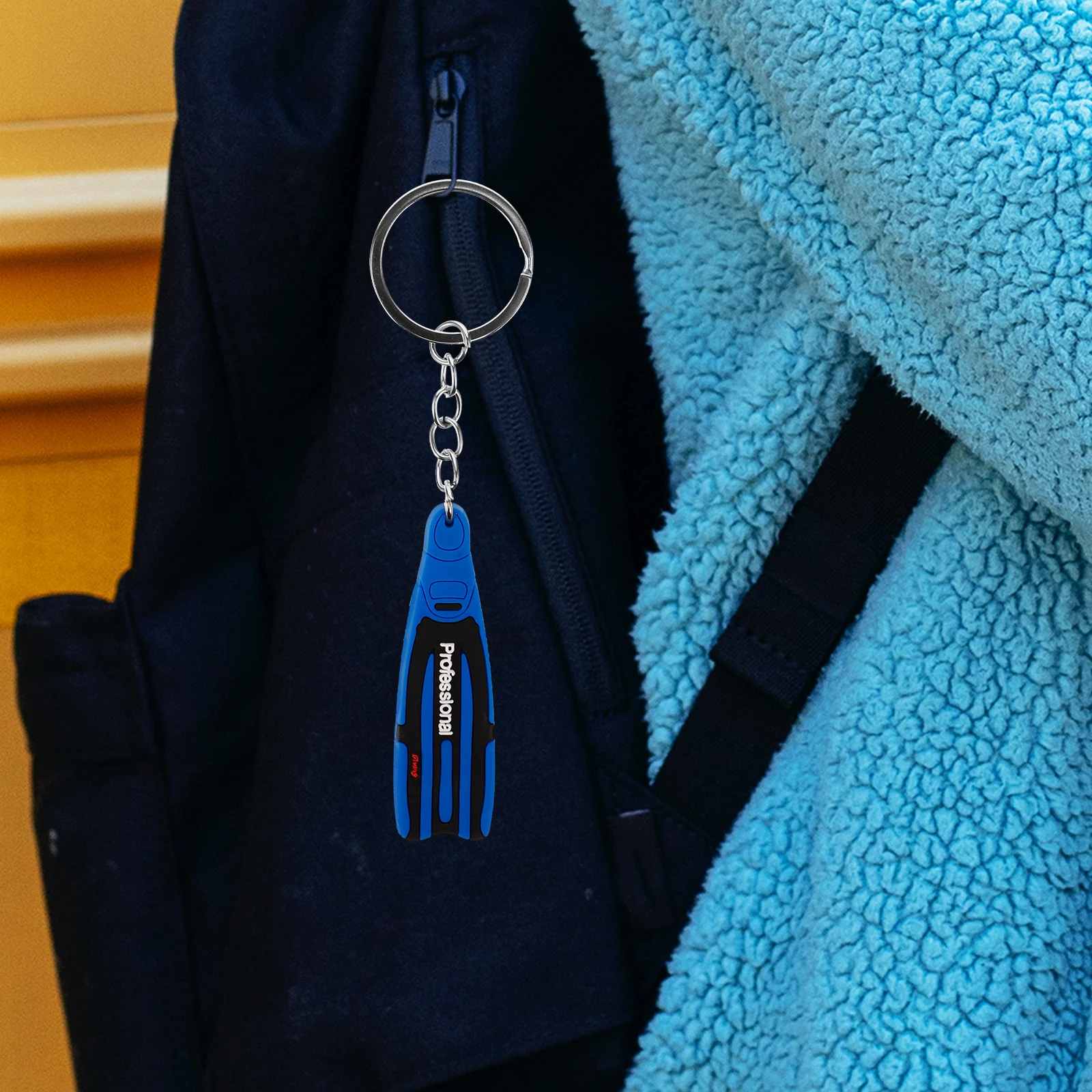 Creative Diving Pendant Keyring Waterproof Rustproof Portable Key Chain for Scuba Enthusiasts Outdoor Sports Travel Accessory
Creative Diving Pendant Keyring Waterproof Rustproof Portable Key Chain for Scuba Enthusiasts Outdoor Sports Travel Accessory