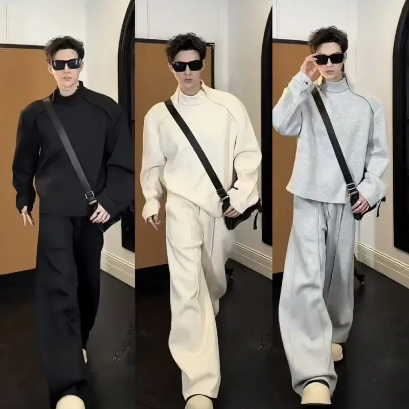 Весенний повседневный спортивный костюм свободного кроя с молнией, свитшот и длинные брюки, комплект из двух предметов, очень модный и универсальный.
Весенний повседневный спортивный костюм свободного кроя с молнией, свитшот и длинные брюки, комплект из двух предметов, очень модный и универсальный.