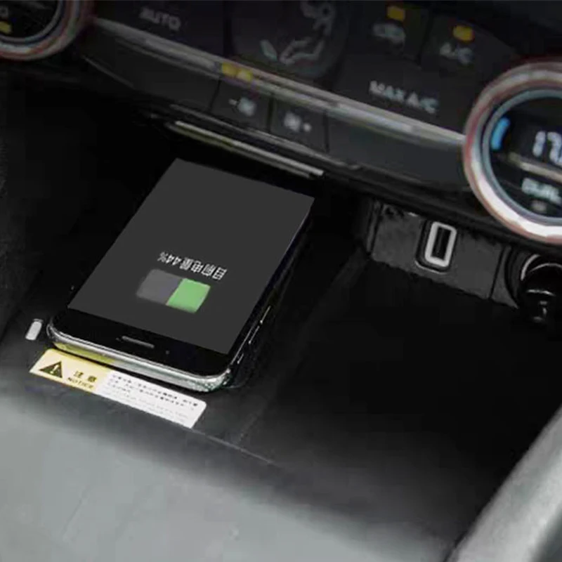 Автомобильное беспроводное зарядное устройство 15 Вт для Ford Focus MK4 2019 2020 2021 2022 2023, быстрое зарядное устройство для телефона, держатель для крепления телефона
Автомобильное беспроводное зарядное устройство 15 Вт для Ford Focus MK4 2019 2020 2021 2022 2023, быстрое зарядное устройство для телефона, держатель для крепления телефона