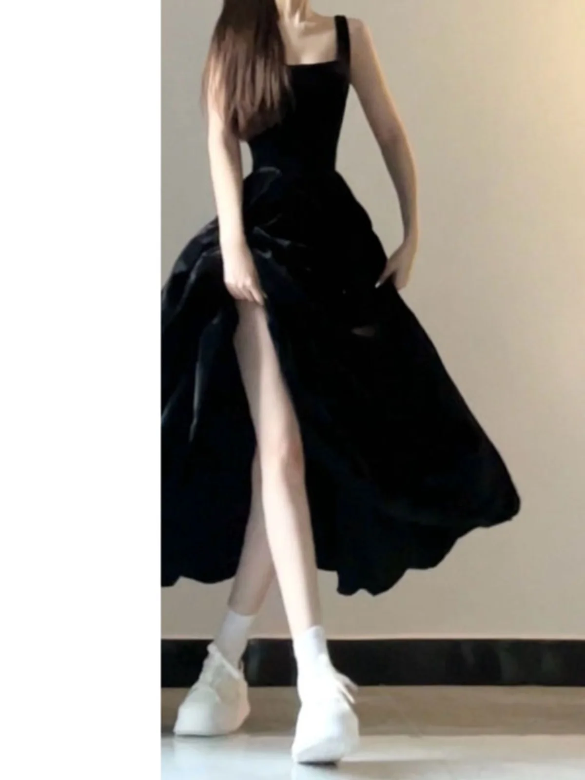 Hebe Style Velvet Dress Sexy Waist-Cinching Little Black Dress Trendy Fashionable Women's Dress Casual Spring A-Line Skirt
Hebe Style Velvet Dress Sexy Waist-Cinching Little Black Dress Trendy Fashionable Women's Dress Casual Spring A-Line Skirt