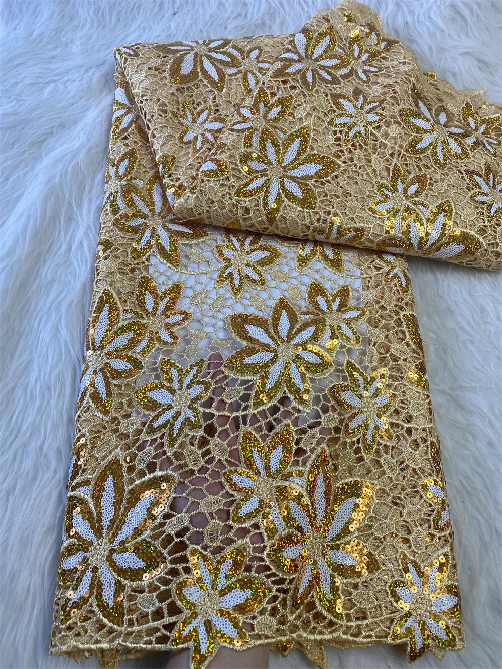Gold African High-Quality Guipure Embroidery Cord Lace Fabric with Sequins 5 Yards for Women's Dress
Gold African High-Quality Guipure Embroidery Cord Lace Fabric with Sequins 5 Yards for Women's Dress