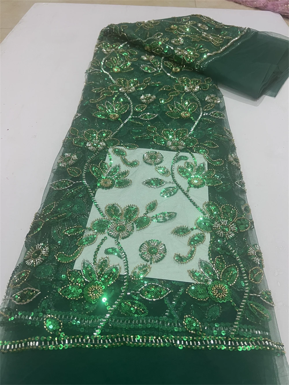 High Quality African Sequins Beaded Lace Fabirc 2025 Sewing sequins Embroidery Nigreian Lace Fabric Women Wedding Dress
High Quality African Sequins Beaded Lace Fabirc 2025 Sewing sequins Embroidery Nigreian Lace Fabric Women Wedding Dress