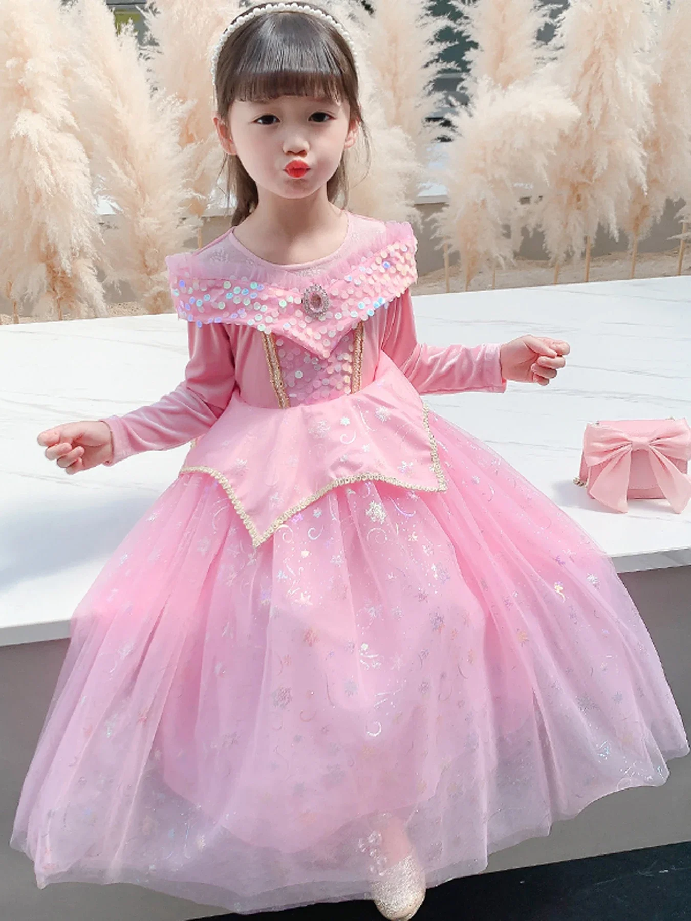 Baby Girl Princess Dress Bowknot Star Print Dress Birthday Party Tutu Dress Wedding Christmas Children Festival Party Clothes
Baby Girl Princess Dress Bowknot Star Print Dress Birthday Party Tutu Dress Wedding Christmas Children Festival Party Clothes