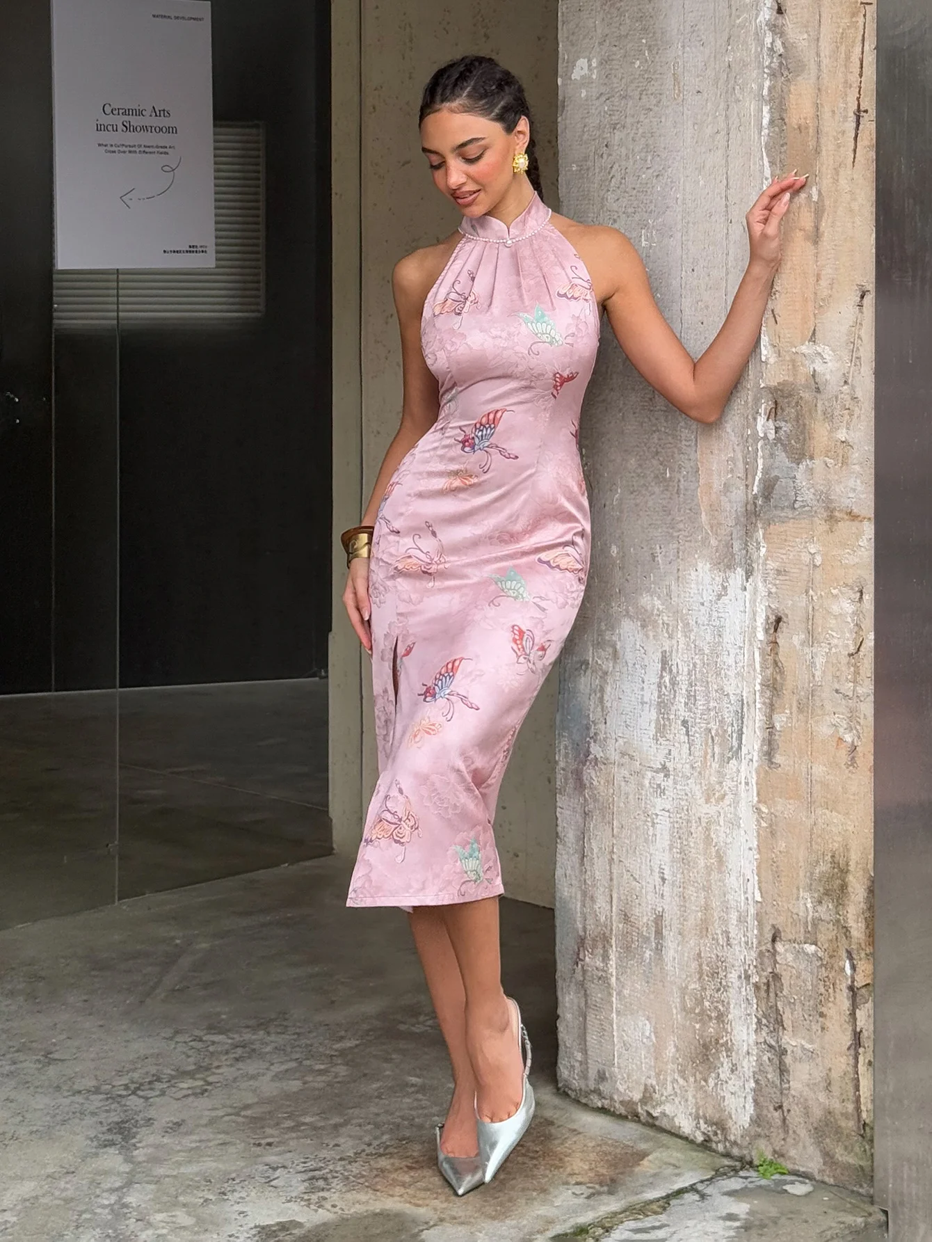 Новое китайское облегающее платье-миди розового цвета с эффектом утяжки талии для молодых девушек
Новое китайское облегающее платье-миди розового цвета с эффектом утяжки талии для молодых девушек