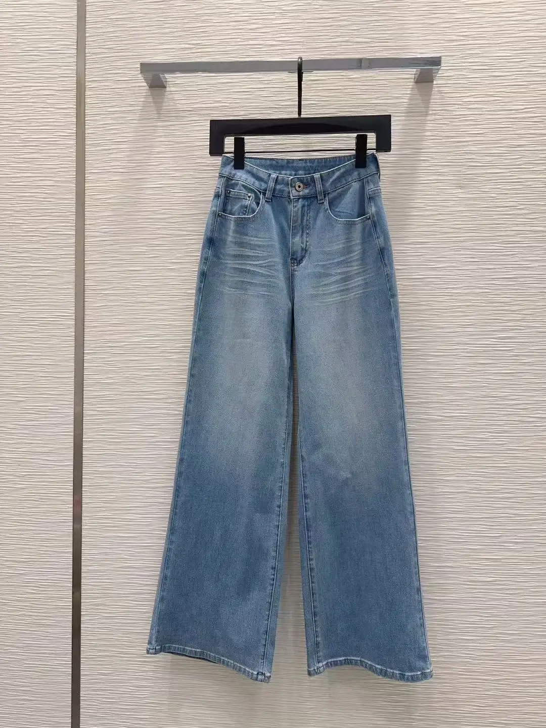 26 New Light Blue Washed High-Waist Straight Denim Pants - 3D Tailored, High Elasticity, Wide Leg, Versatile Long Pants
26 New Light Blue Washed High-Waist Straight Denim Pants - 3D Tailored, High Elasticity, Wide Leg, Versatile Long Pants