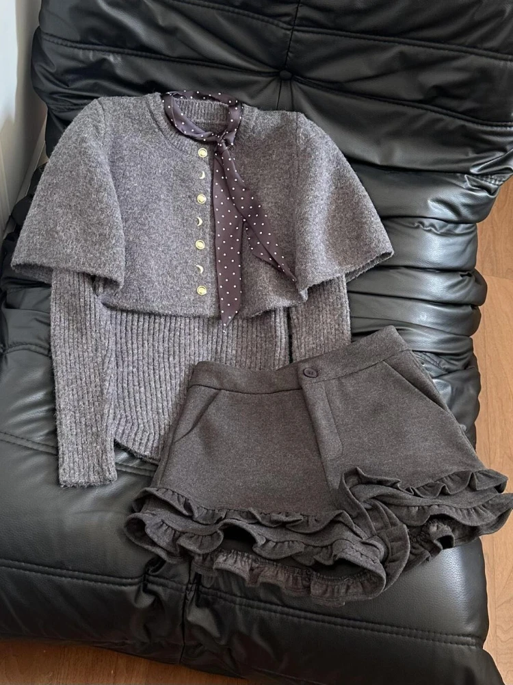 Корейские модные укороченные топы Y2k, женский свитер-накидка, винтажные футболки на шнуровке 2000-х годов, верхняя одежда, шикарные футболки в стиле Харадзюку с длинными рукавами
Корейские модные укороченные топы Y2k, женский свитер-накидка, винтажные футболки на шнуровке 2000-х годов, верхняя одежда, шикарные футболки в стиле Харадзюку с длинными рукавами