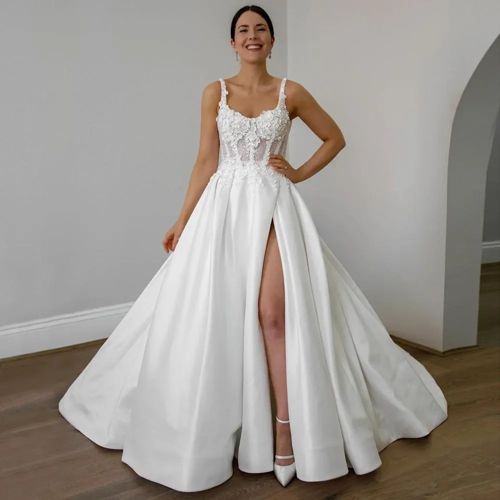 Simple Elegant Princess a Line luxury Wedding dress Sexy backless side slit romantic ladies beach wedding bridal party dress
Simple Elegant Princess a Line luxury Wedding dress Sexy backless side slit romantic ladies beach wedding bridal party dress