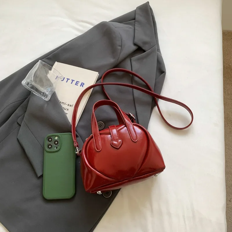 2025 Heart Crossbody Bag - Women's Soft Leather Shoulder Purse, Trendy Mini Handbag with Unique Design
2025 Heart Crossbody Bag - Women's Soft Leather Shoulder Purse, Trendy Mini Handbag with Unique Design