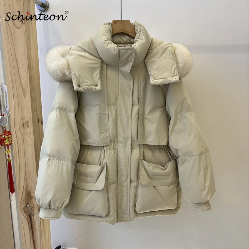 Schinteon Women White Duck Down Jacket with 100% Real Fox Fur Collar Hood Autumn Winter Thick Puffer Casual Loose Outwear 2026
Schinteon Women White Duck Down Jacket with 100% Real Fox Fur Collar Hood Autumn Winter Thick Puffer Casual Loose Outwear 2026