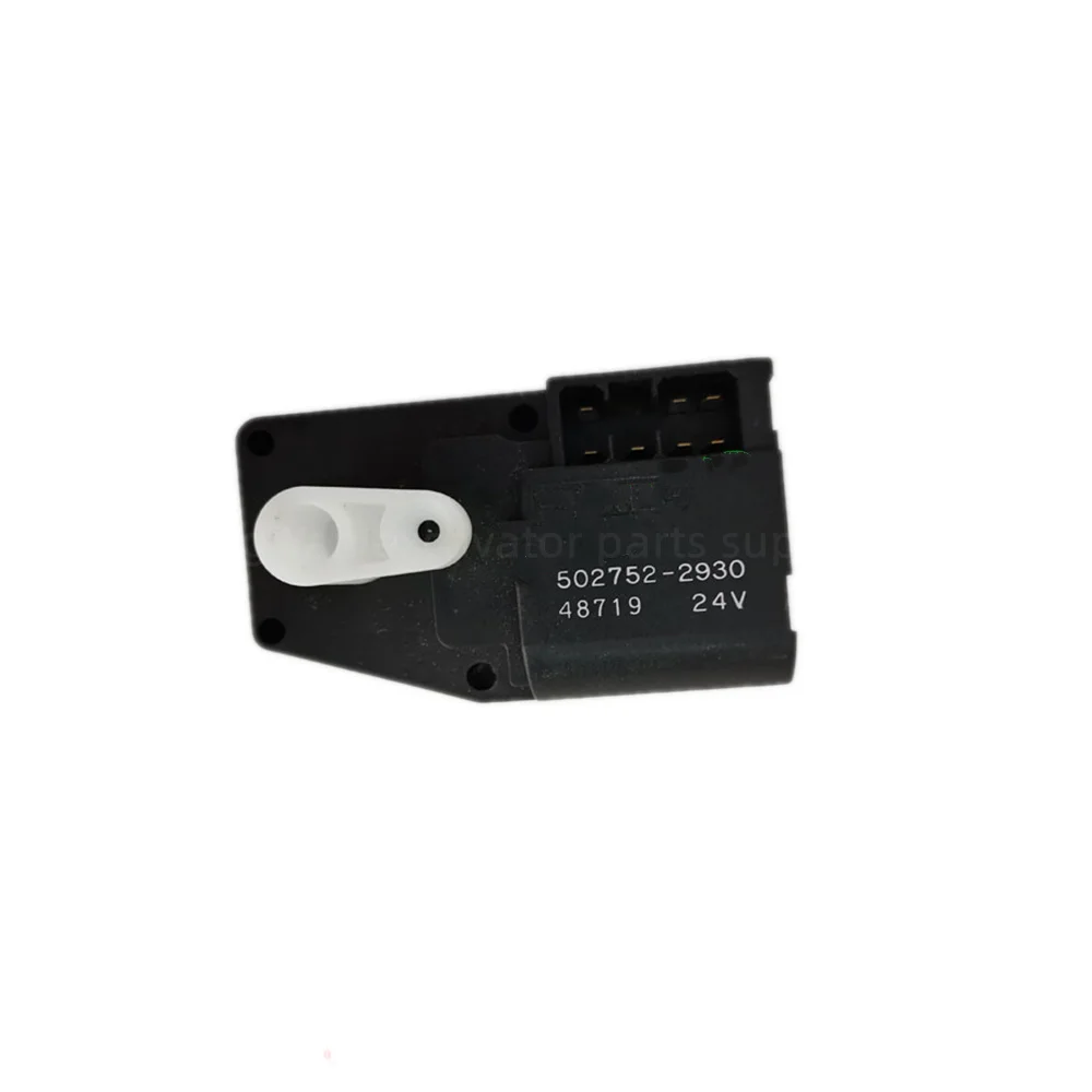 502752-2910 For 502752-2920 2930 Hitachi ZAX70/60/200/250/240-3 Excavator Air Conditioner Servo Motor Heating And Cooling Motor
502752-2910 For 502752-2920 2930 Hitachi ZAX70/60/200/250/240-3 Excavator Air Conditioner Servo Motor Heating And Cooling Motor