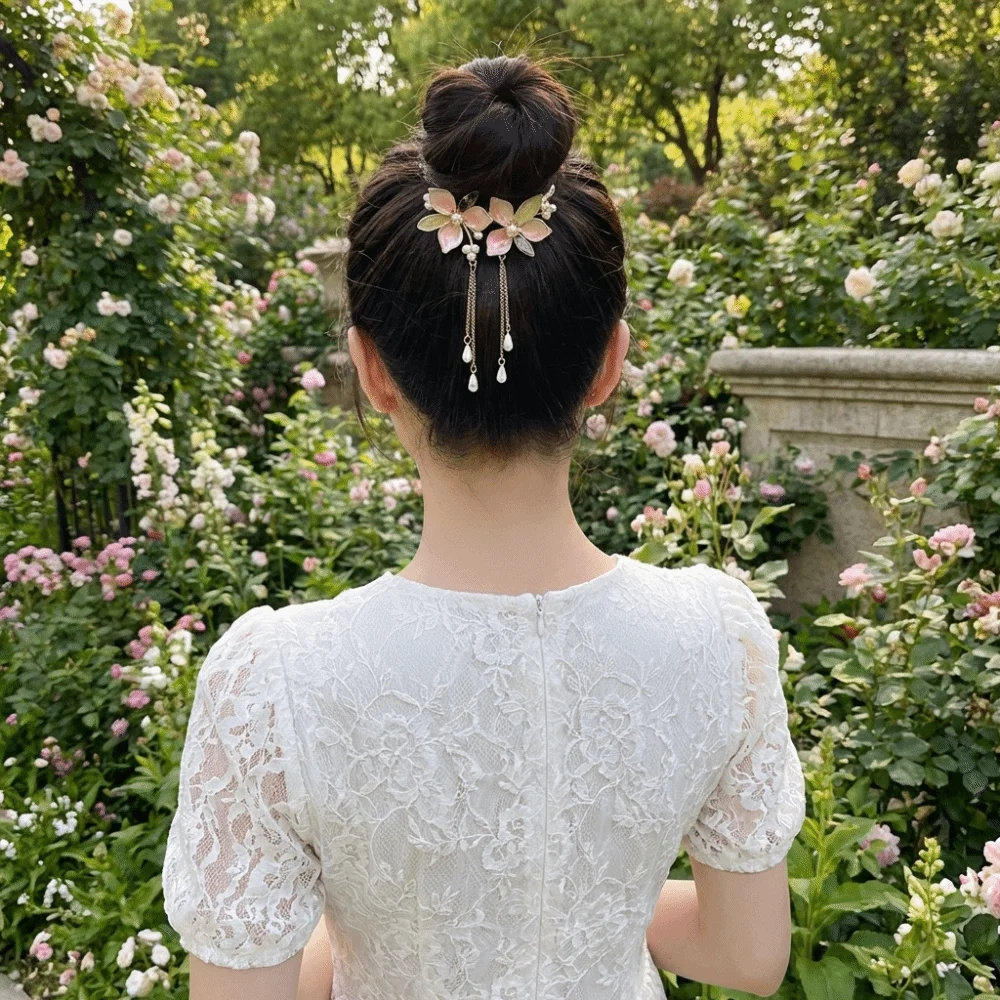 Ancient-style Flowers Tassels Hair Claws Imitation Pearl Acrylic Round Bun Ponytail Holder Pink Alloy Peach Blossom Bun Hairpin
Ancient-style Flowers Tassels Hair Claws Imitation Pearl Acrylic Round Bun Ponytail Holder Pink Alloy Peach Blossom Bun Hairpin