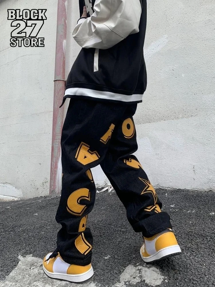 Мужские джинсы Harajuku, прямые джинсовые брюки с принтом, хлопковые ковбойские брюки в стиле хип-хоп со звездами Y2K, винтажная уличная одежда, свободная посадка, модная новинка
Мужские джинсы Harajuku, прямые джинсовые брюки с принтом, хлопковые ковбойские брюки в стиле хип-хоп со звездами Y2K, винтажная уличная одежда, свободная посадка, модная новинка