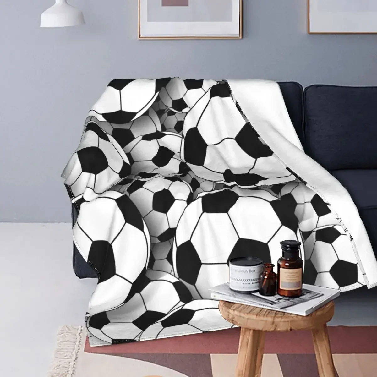 Mantas de felpa para balones de fútbol, cobija deportiva de moda para el hogar, Hotel, sofá, colcha de 150x125cm
Mantas de felpa para balones de fútbol, cobija deportiva de moda para el hogar, Hotel, sofá, colcha de 150x125cm