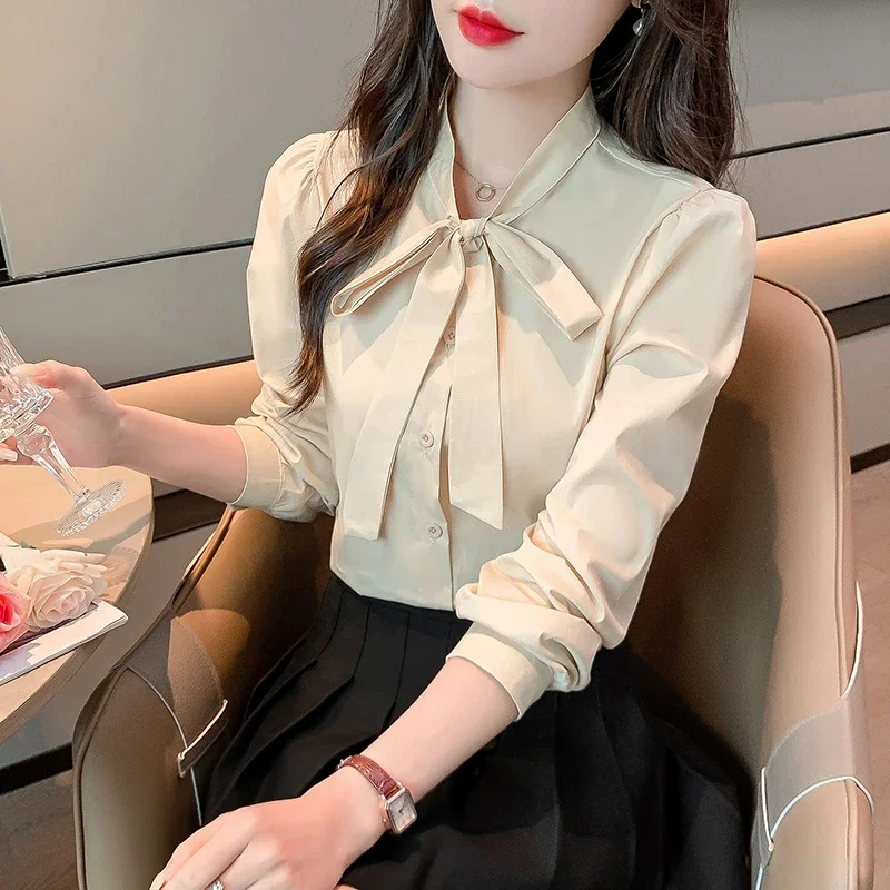 2024 Autumn Women Shirt Korean Fashion Bow Women's Blouse Long Sleeve Shirt Lace Up Tie for Trendy Ladies Tops Female Clothing
2024 Autumn Women Shirt Korean Fashion Bow Women's Blouse Long Sleeve Shirt Lace Up Tie for Trendy Ladies Tops Female Clothing
