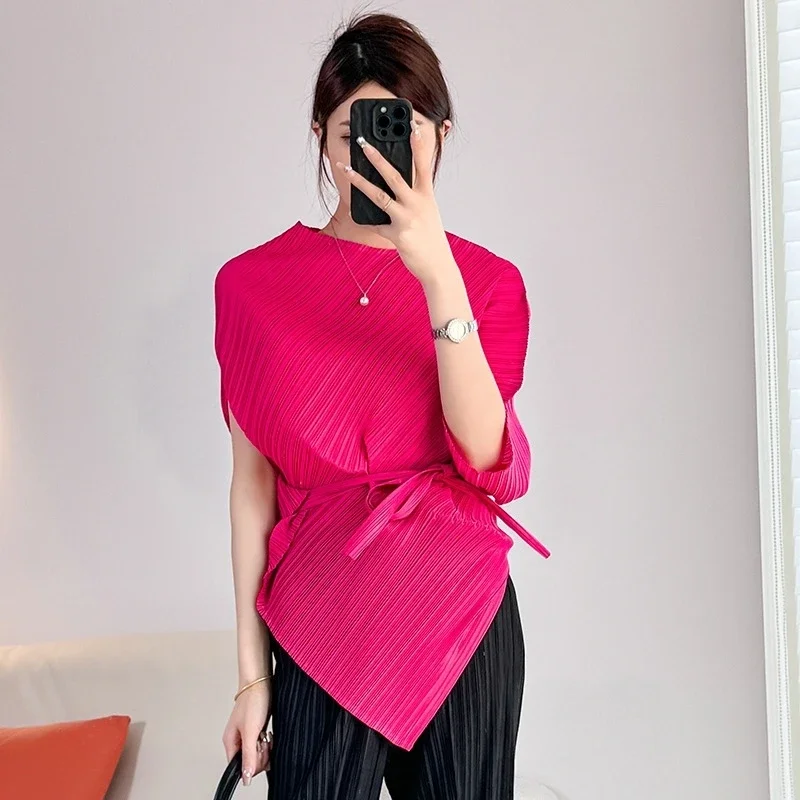 ALSEY Miyake Pleated Irregular Women's T Shirt 2025 Summer Short Sleeve Stretchy Loose Wrinkled Round Neck Tie Belt Pullover Top
ALSEY Miyake Pleated Irregular Women's T Shirt 2025 Summer Short Sleeve Stretchy Loose Wrinkled Round Neck Tie Belt Pullover Top