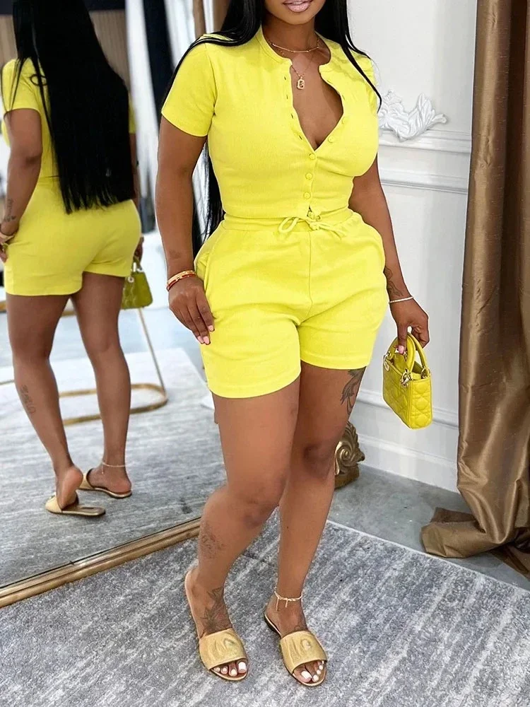Doyerl Solid Casual Short Sets Women 2 Piece Summer Outfit Single-breasted Short Sleeve Top and Shorts Matching Set Sportwear
Doyerl Solid Casual Short Sets Women 2 Piece Summer Outfit Single-breasted Short Sleeve Top and Shorts Matching Set Sportwear
