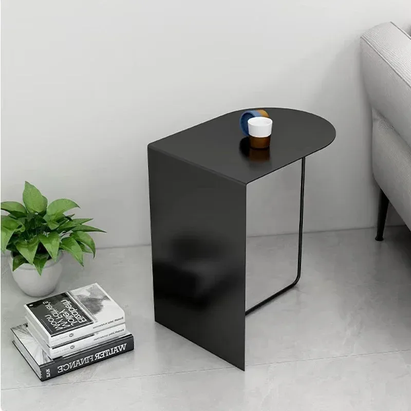 Custom Nordic Iron Small Side Table Light Luxury Creative Designer Movable Bedside Small Coffee Table Bedside Table
Custom Nordic Iron Small Side Table Light Luxury Creative Designer Movable Bedside Small Coffee Table Bedside Table