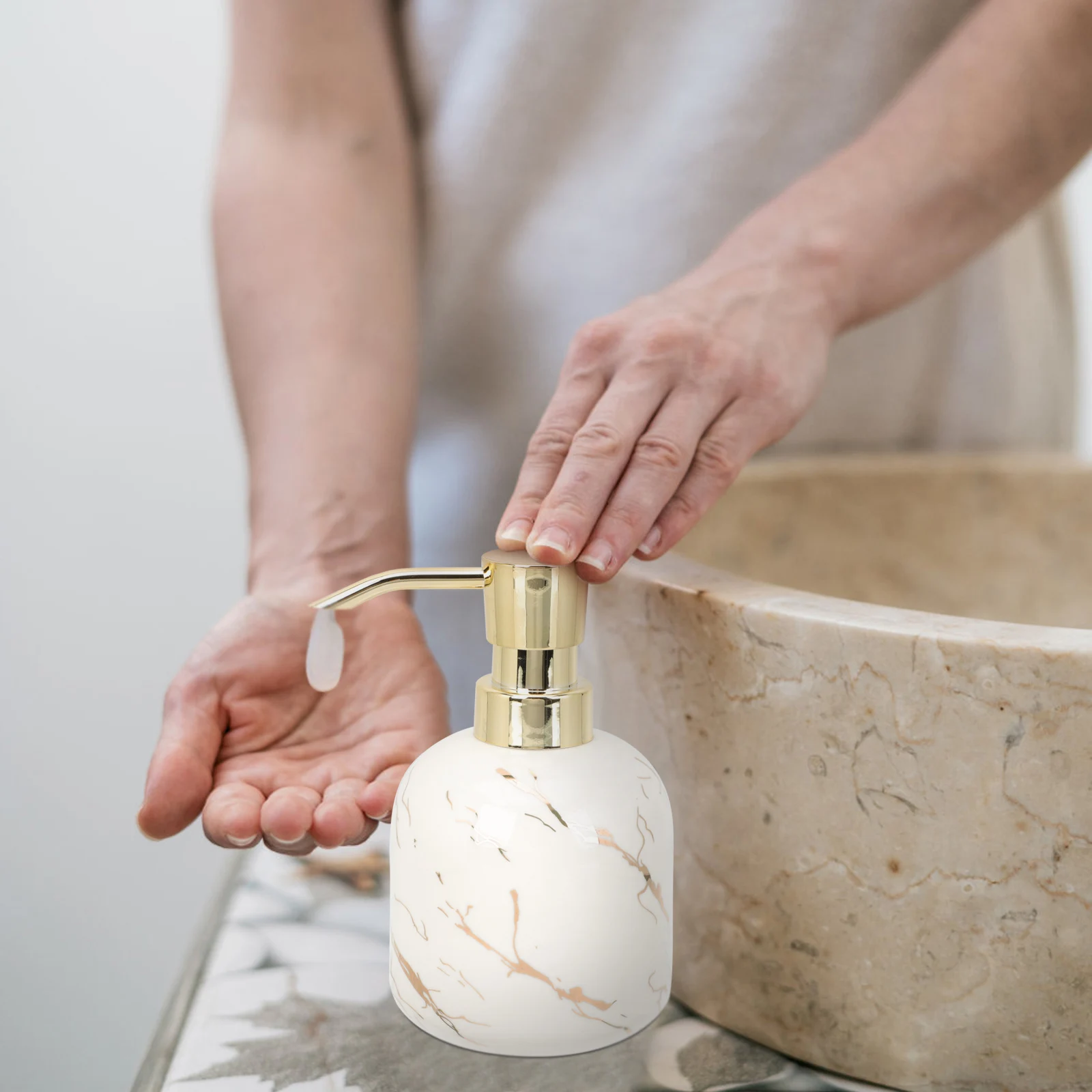 Ceramic Press Type Bottle Holder Bathroom Decor H Soap Dispenser Shower Gels Container Bath Accessory Reusable
Ceramic Press Type Bottle Holder Bathroom Decor H Soap Dispenser Shower Gels Container Bath Accessory Reusable