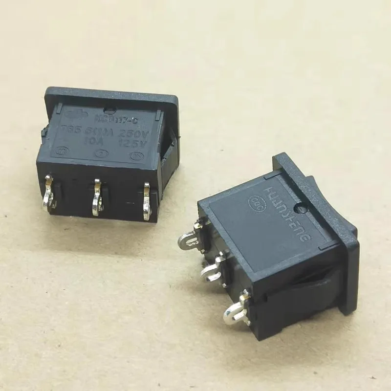 1~5PCS/LOT KCD117-C short leg boat switch 3 pin 3 gear rocker power switch 15*21MM 250V 6A
1~5PCS/LOT KCD117-C short leg boat switch 3 pin 3 gear rocker power switch 15*21MM 250V 6A