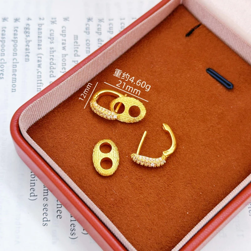 24K Gold Au999 Women Earrings, Double Hole Oval Textured Hoop With Paved Zircon Ear Buckle Jewelry Gift
24K Gold Au999 Women Earrings, Double Hole Oval Textured Hoop With Paved Zircon Ear Buckle Jewelry Gift