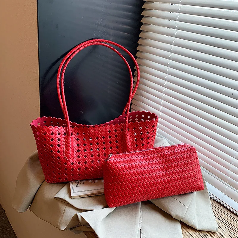 2026 New Arrival Hollow Out Design Pu Leather Woven Shoulder Bag Summer Large Capacity Beach Tote Bag Vacation Daily Use Female
2026 New Arrival Hollow Out Design Pu Leather Woven Shoulder Bag Summer Large Capacity Beach Tote Bag Vacation Daily Use Female