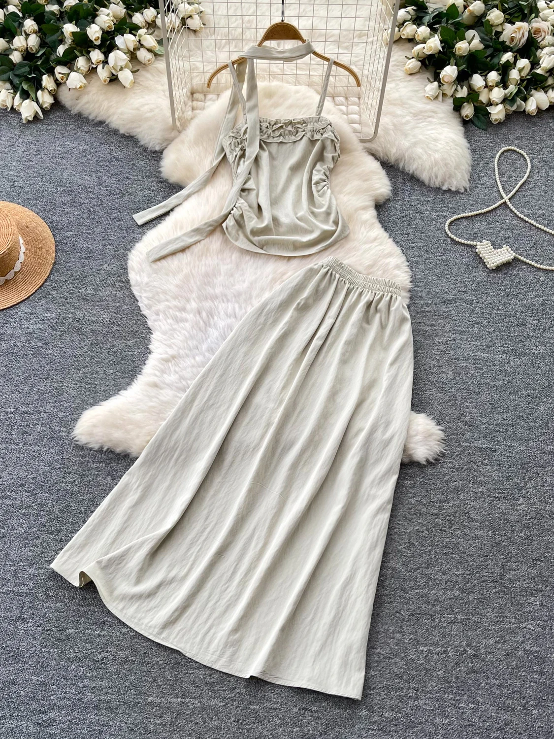 Bralette High Waist Slimming Two Piece Set Women's Summer Fashionable Pleated Neckline Casual Commute Style Ensemble
Bralette High Waist Slimming Two Piece Set Women's Summer Fashionable Pleated Neckline Casual Commute Style Ensemble