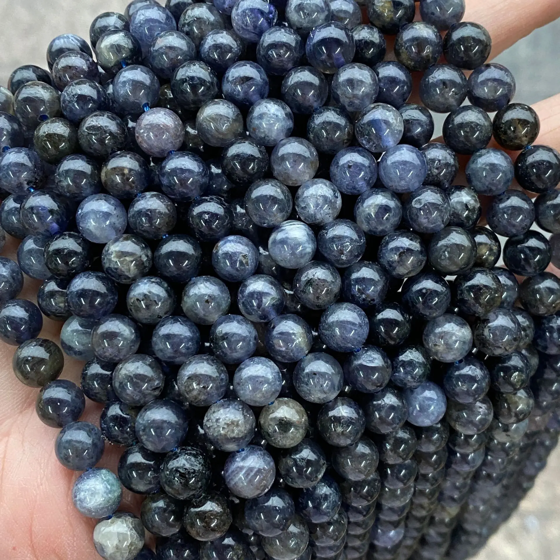 Натуральный лолит круглый 4мм 6мм 8мм 10мм А класс 8мм 38см бусины для изготовления ювелирных изделий оптом 
Натуральный лолит круглый 4мм 6мм 8мм 10мм А класс 8мм 38см бусины для изготовления ювелирных изделий оптом