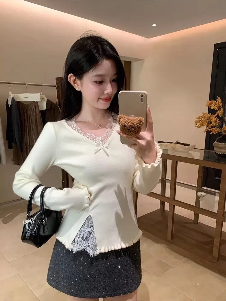 Женский вязаный свитер с V-образным вырезом и кружевными вставками, длинный рукав, приталенный крой, весенний, премиум-класса, базовый слой, корейский стиль, мягкий, гладкий.
Женский вязаный свитер с V-образным вырезом и кружевными вставками, длинный рукав, приталенный крой, весенний, премиум-класса, базовый слой, корейский стиль, мягкий, гладкий.