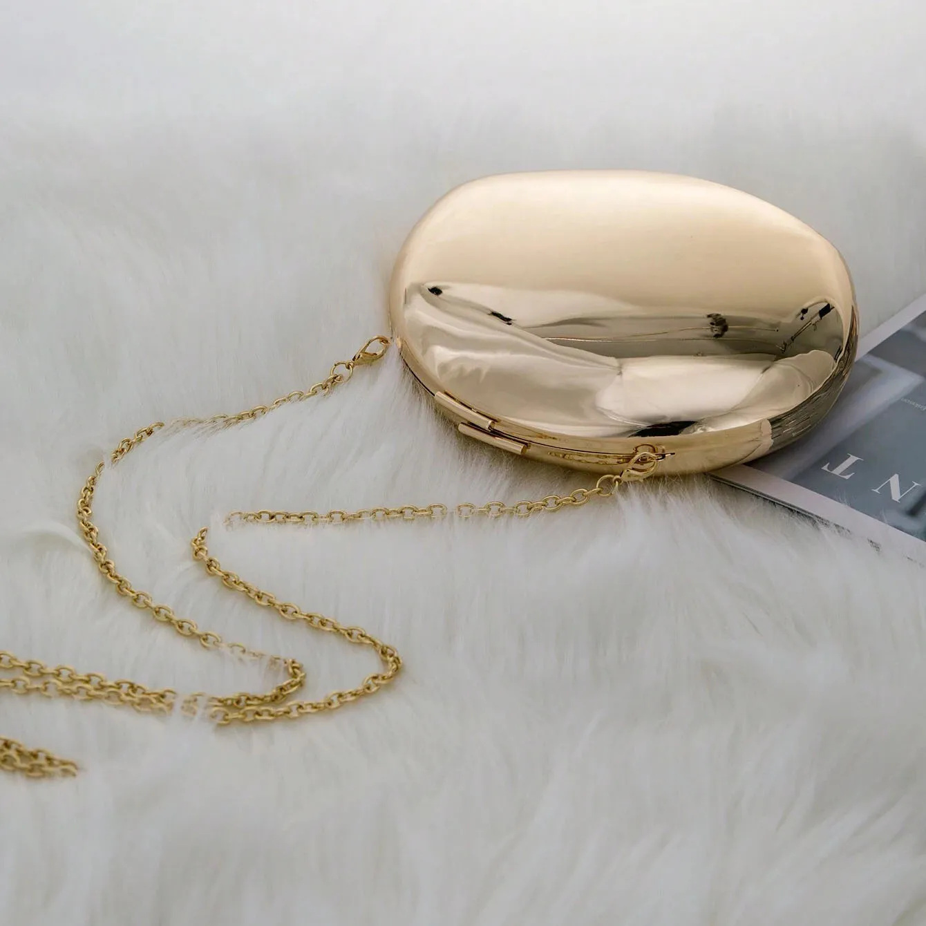 Shell Shaped Mirrored Design Women Bag With Chain Strap Shoulder Bags Metal Style Evening Party Shopping Banquet Clutch Bag
Shell Shaped Mirrored Design Women Bag With Chain Strap Shoulder Bags Metal Style Evening Party Shopping Banquet Clutch Bag