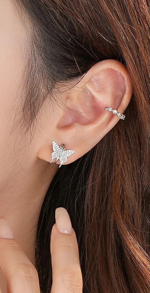 S925 silver sweet butterfly ear clip women's zircon fashionable niche simple no punching earrings wedding jewelry
S925 silver sweet butterfly ear clip women's zircon fashionable niche simple no punching earrings wedding jewelry