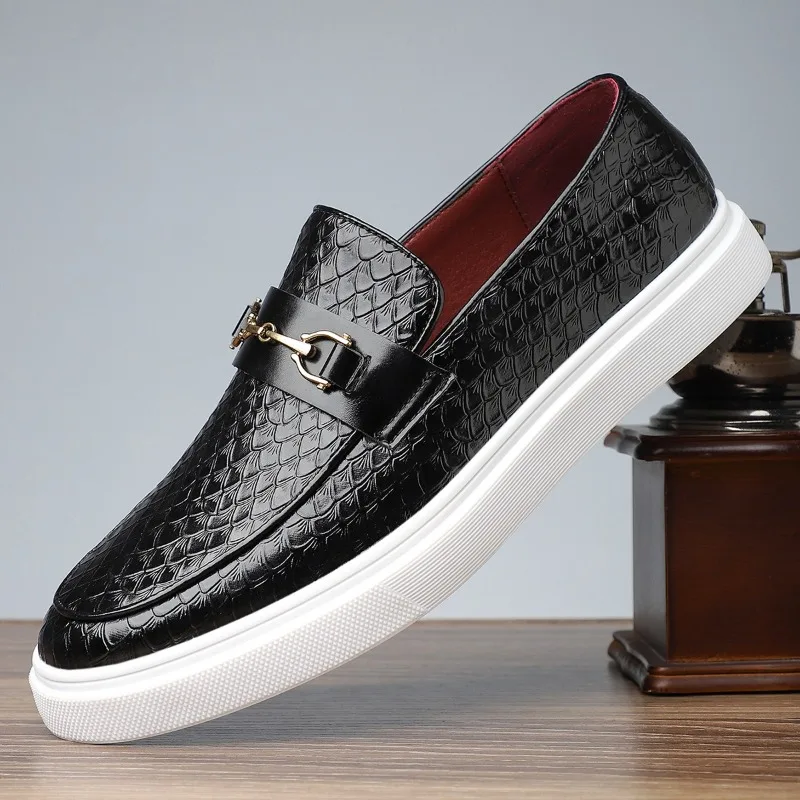 Springand Autumn's New Breathable Men's Business Casual Shoes,Fashionable British Style Soft-soled Versatile Leather Shoes,39-47
Springand Autumn's New Breathable Men's Business Casual Shoes,Fashionable British Style Soft-soled Versatile Leather Shoes,39-47
