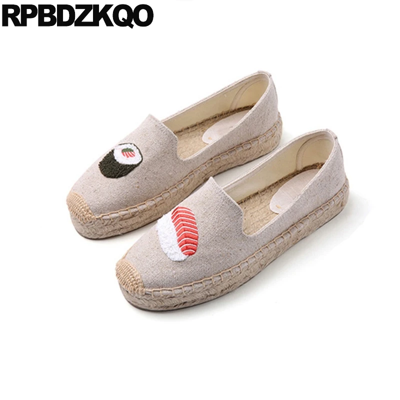 Embroided Flats Cartoon Straw Loafers Big Size Panda Letter Jeans Linen Espadrilles Women Shoes Denim Bulldog Flower Hemp Rope
Embroided Flats Cartoon Straw Loafers Big Size Panda Letter Jeans Linen Espadrilles Women Shoes Denim Bulldog Flower Hemp Rope