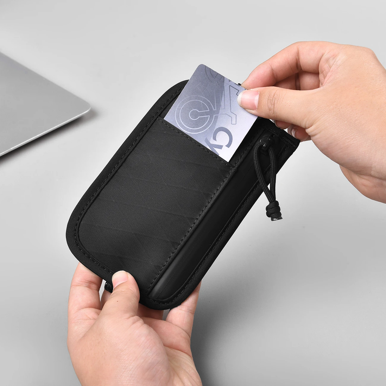 Минималистичный кошелек X-Pac | Легкий держатель для RFID-карт и ключей | Водонепроницаемый чехол EDC на молнии
Минималистичный кошелек X-Pac | Легкий держатель для RFID-карт и ключей | Водонепроницаемый чехол EDC на молнии