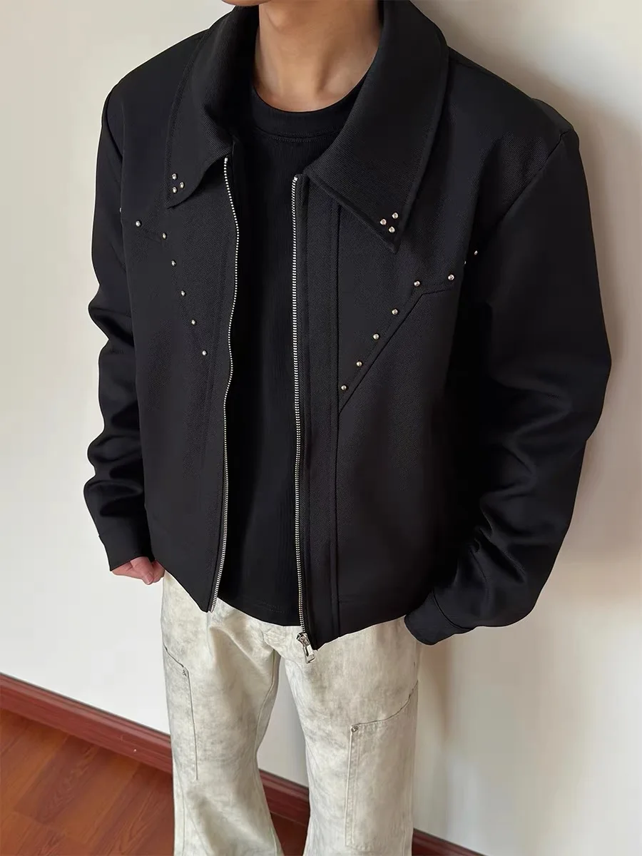 American Retro Tailored Rivet Jaet Men's ort Wide Design Collar Outerwear Autumn Season Loose Fit Teenagers Zipper Closure
American Retro Tailored Rivet Jaet Men's ort Wide Design Collar Outerwear Autumn Season Loose Fit Teenagers Zipper Closure