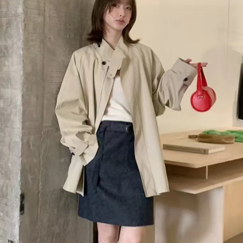 Ladies Chic Korean Sle Loose Fit ort Jaet Coat Spring Autumn Stand Collar Slimming Outerwear Top Quali Commute Wear
Ladies Chic Korean Sle Loose Fit ort Jaet Coat Spring Autumn Stand Collar Slimming Outerwear Top Quali Commute Wear