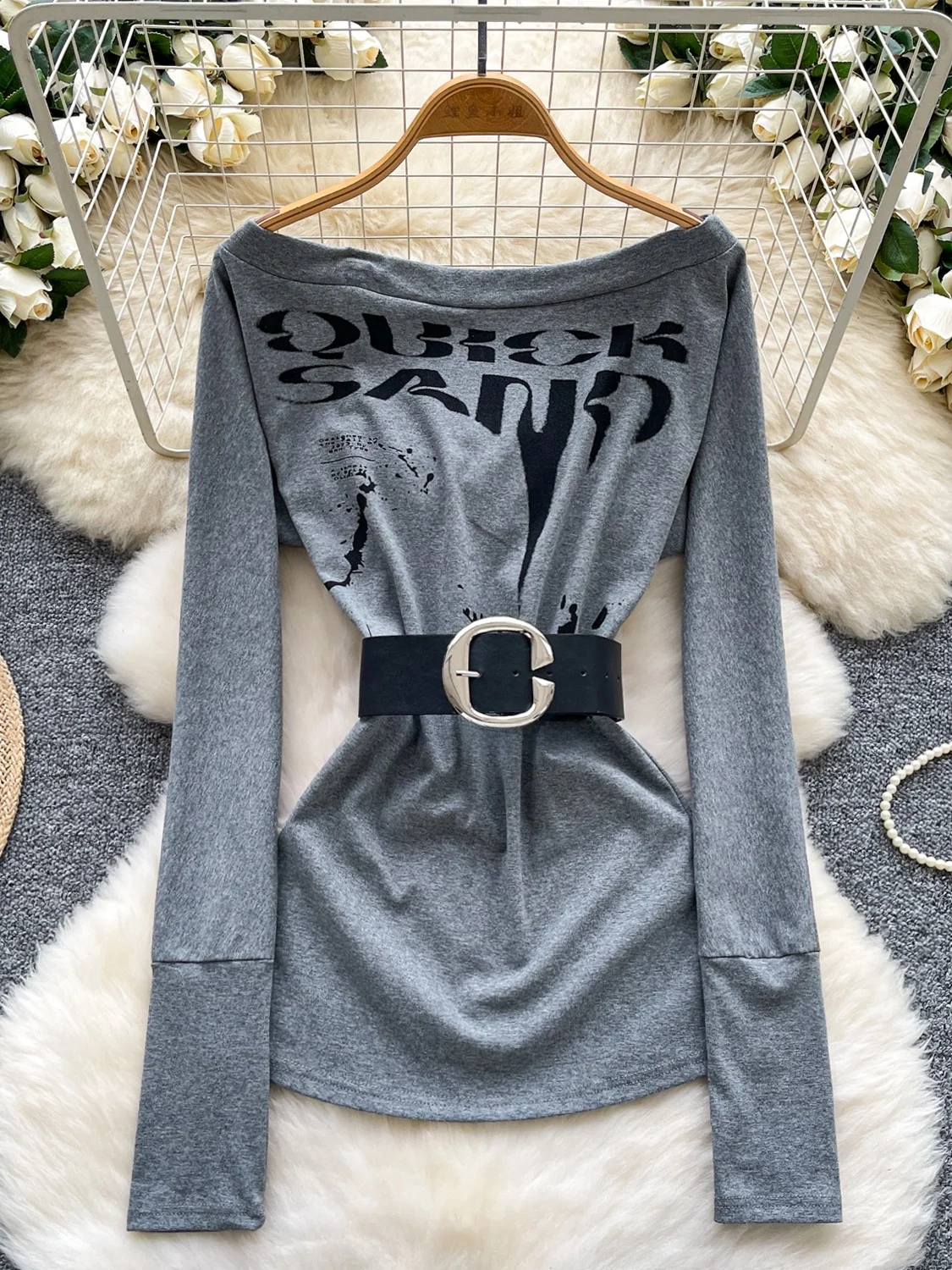 Женская футболка American Sle Hot Girl Long Sve с принтом на талии, облегающий топ с v-образным вырезом, повседневная одежда для подростков
Женская футболка American Sle Hot Girl Long Sve с принтом на талии, облегающий топ с v-образным вырезом, повседневная одежда для подростков