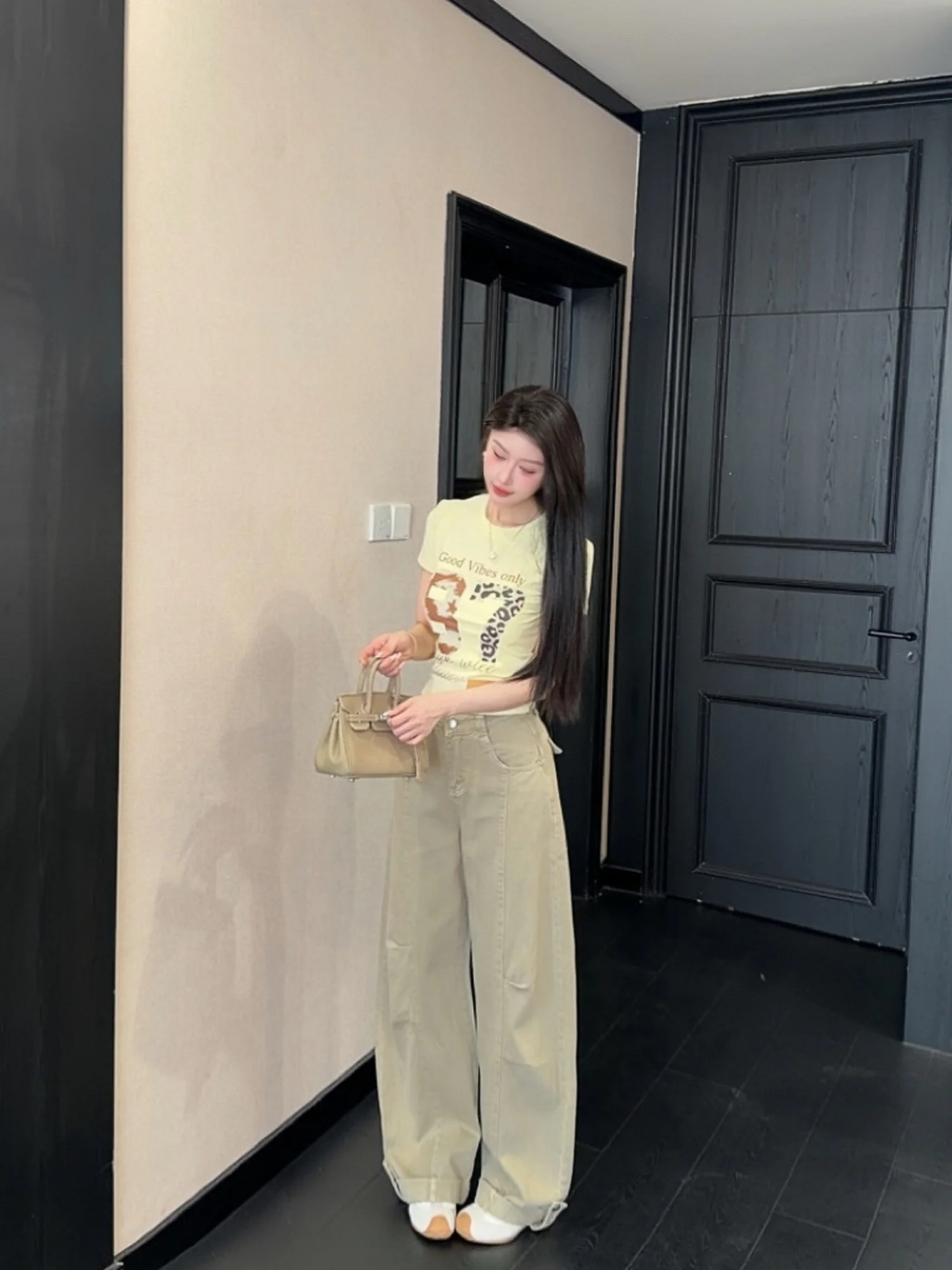 Mao Ni Seoul Street Style Loose Wide Leg Pants Korean Pure Color Casual Trousers Comfortable Straight Cut Pants for Women
Mao Ni Seoul Street Style Loose Wide Leg Pants Korean Pure Color Casual Trousers Comfortable Straight Cut Pants for Women