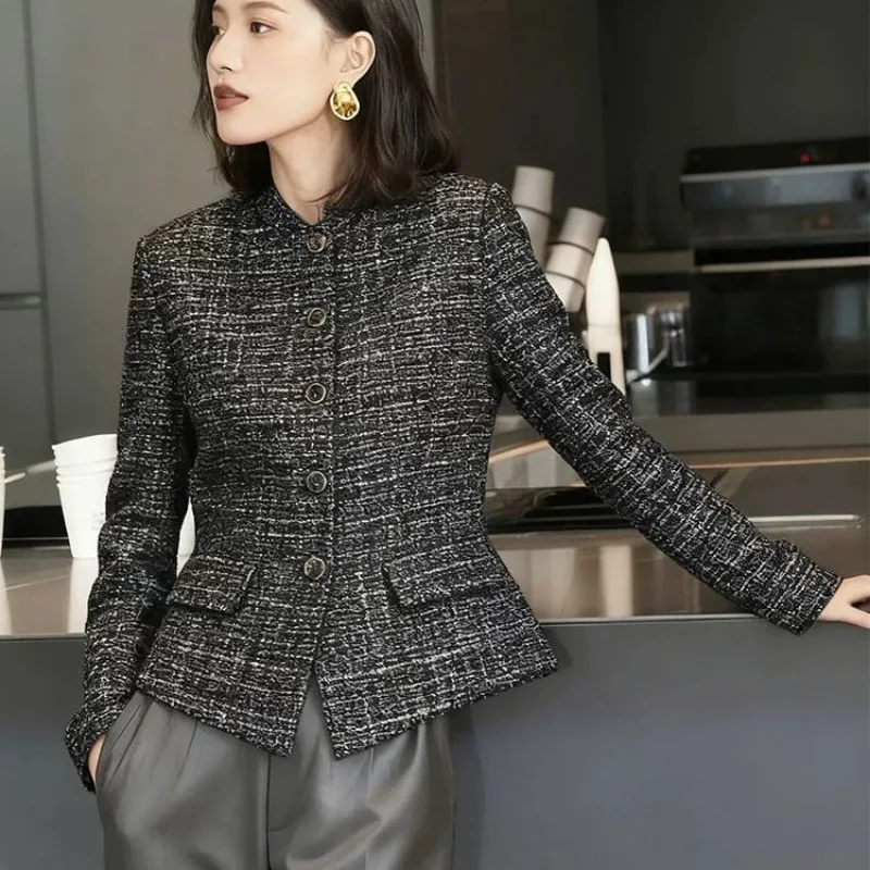 2025 Autumn Chic Temperament High-end Design Blazer for Women
2025 Autumn Chic Temperament High-end Design Blazer for Women