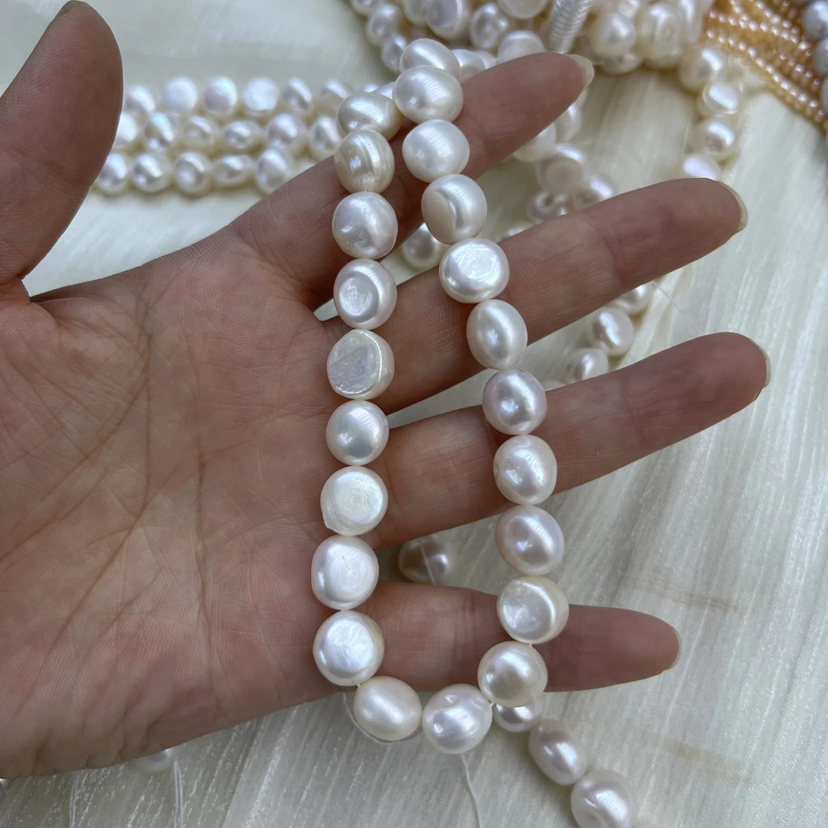 11-12mm High-Quality Natural Freshwater Pearls Irregular Shape Semi-Finished Beads for Jewelry Making DIY Necklace Accessories 
11-12mm High-Quality Natural Freshwater Pearls Irregular Shape Semi-Finished Beads for Jewelry Making DIY Necklace Accessories