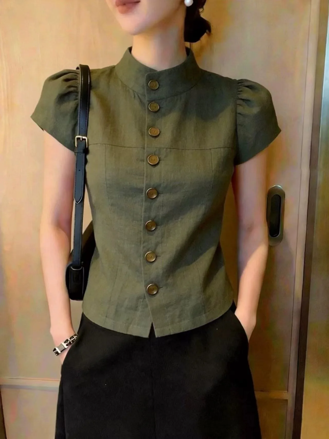 Elegant Military Green Short Sleeve Shirt Women's Premium Style Button up Stand Collar Slimming Summer Top Fashionable Casual...
Elegant Military Green Short Sleeve Shirt Women's Premium Style Button up Stand Collar Slimming Summer Top Fashionable Casual...