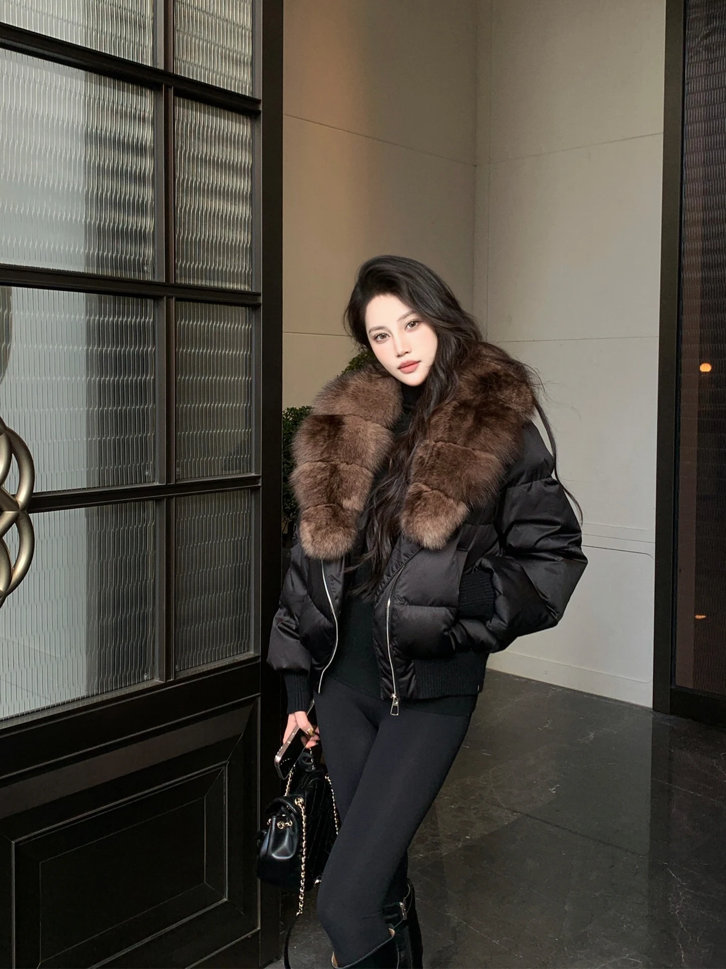 Bla Ultra Large Fur Collar ort down Jaet Women's 2025 Winter 90 White Du down Outerwear Casual Sle Regular Fit
Bla Ultra Large Fur Collar ort down Jaet Women's 2025 Winter 90 White Du down Outerwear Casual Sle Regular Fit