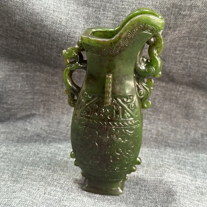 Handmade Xiuyu Home Classical Desktop Decoration Jade Carving Ornament Old Jade Craft Vase
Handmade Xiuyu Home Classical Desktop Decoration Jade Carving Ornament Old Jade Craft Vase