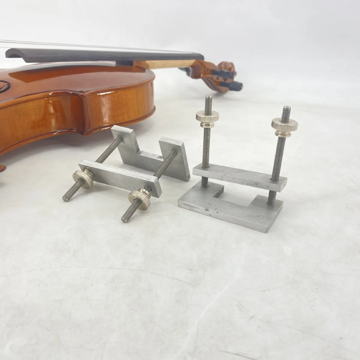 Musical Instrument Accessory Repair and Manufacturing Tools Violin Corner Wood Adhesive and Fixing Clamp Repair Fixing Tool
Musical Instrument Accessory Repair and Manufacturing Tools Violin Corner Wood Adhesive and Fixing Clamp Repair Fixing Tool