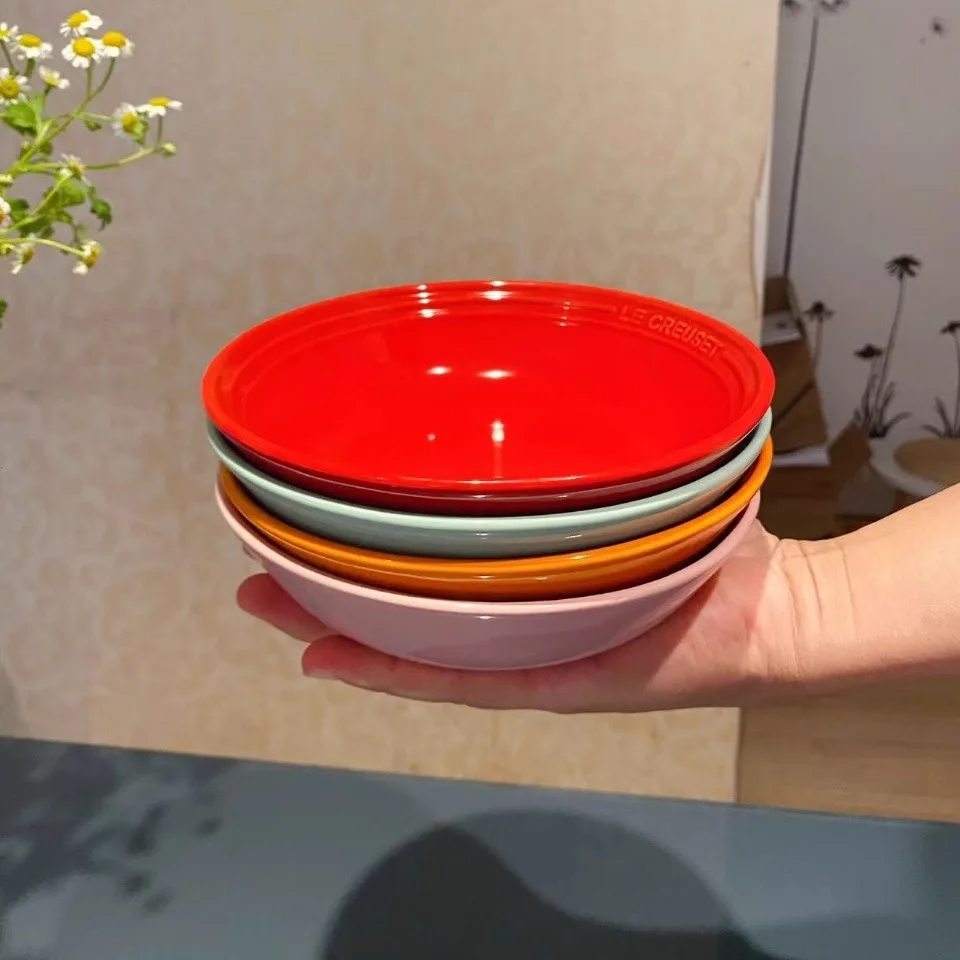 Керамическая миска Le Creuset, французский фарфор холодного цвета, 18 см, миска для супа, салатница, миска для хлопьев, подглазурный цвет, домашняя обеденная посуда
Керамическая миска Le Creuset, французский фарфор холодного цвета, 18 см, миска для супа, салатница, миска для хлопьев, подглазурный цвет, домашняя обеденная посуда
