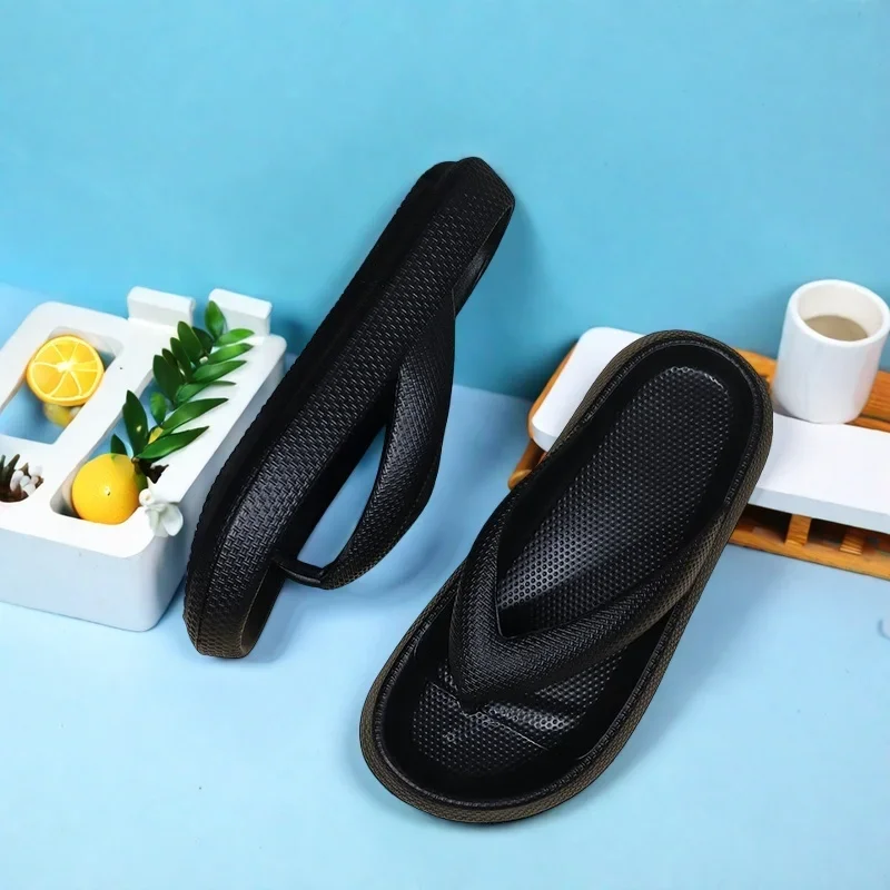 Thick soled anti slip beach slippers suitable for both men and women, casual EVA sandals suitable for both men and women
Thick soled anti slip beach slippers suitable for both men and women, casual EVA sandals suitable for both men and women